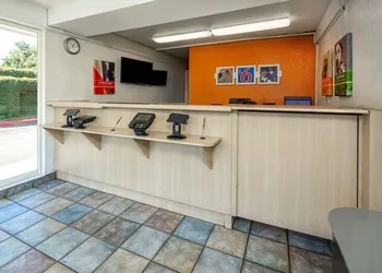 Motel 6-Sepulveda CA - Los Angeles - Van Nuys - North Hills hotel thumbnail 2