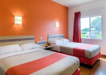 Motel 6-Sepulveda CA - Los Angeles - Van Nuys - North Hills hotel thumbnail 4