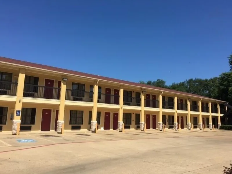 Executive Inn & Suites hotel detail image 2