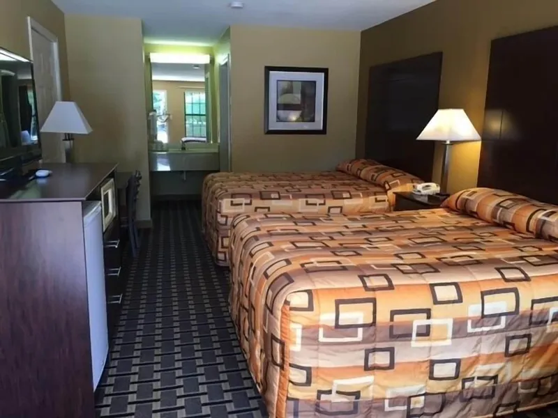Executive Inn & Suites hotel detail image 6