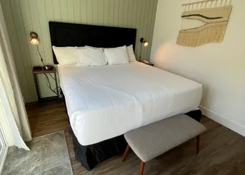 Waterton Glacier Suites hotel thumbnail 6