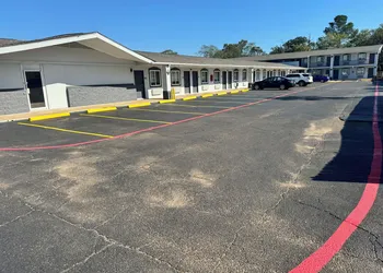 Continental Inn & Suites Nacogdoches TX / SFA University/Downtown hotel thumbnail 8