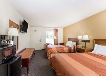 Days Inn by Wyndham Fort Payne hotel thumbnail 3