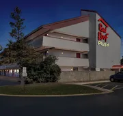 Red Roof Inn PLUS+ Chicago - Hoffman Estates hotel detail image 3