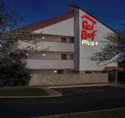 Red Roof Inn PLUS+ Chicago - Hoffman Estates hotel detail image 5
