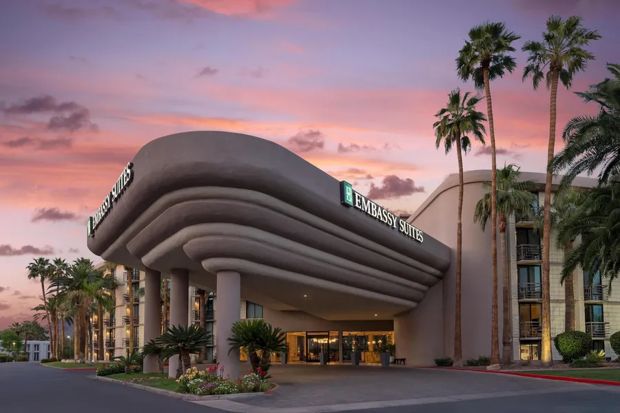 Embassy Suites by Hilton Phoenix Biltmore hotel detail image 6