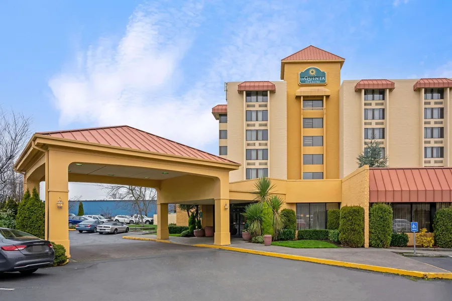 La Quinta Inn & Suites by Wyndham Tacoma - Seattle hotel detail image 2