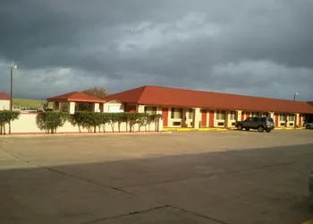 Royal Inn Pearsall hotel thumbnail 4
