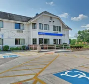 Motel 6 Glenview, IL - Chicago North hotel detail image 3