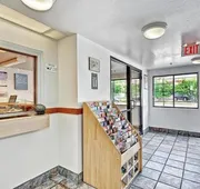 Motel 6 Glenview, IL - Chicago North hotel detail image 7