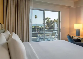 Hilton Garden Inn Dana Point Doheny Beach hotel thumbnail 3