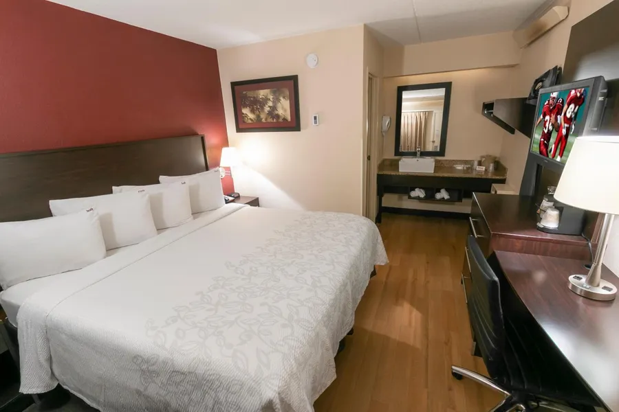 Red Roof Inn PLUS+ Baltimore North - Timonium hotel detail image 6