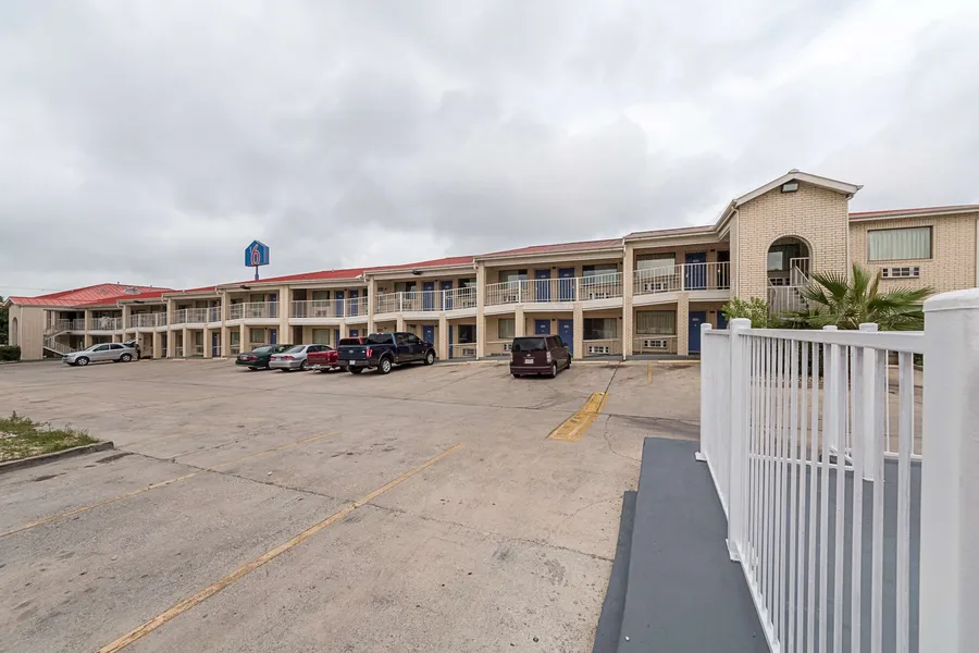 Motel 6 San Antonio, TX - Fiesta Trails hotel detail image 2
