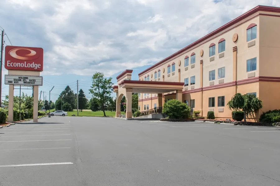 Econo Lodge Carlisle Central hotel detail image 6