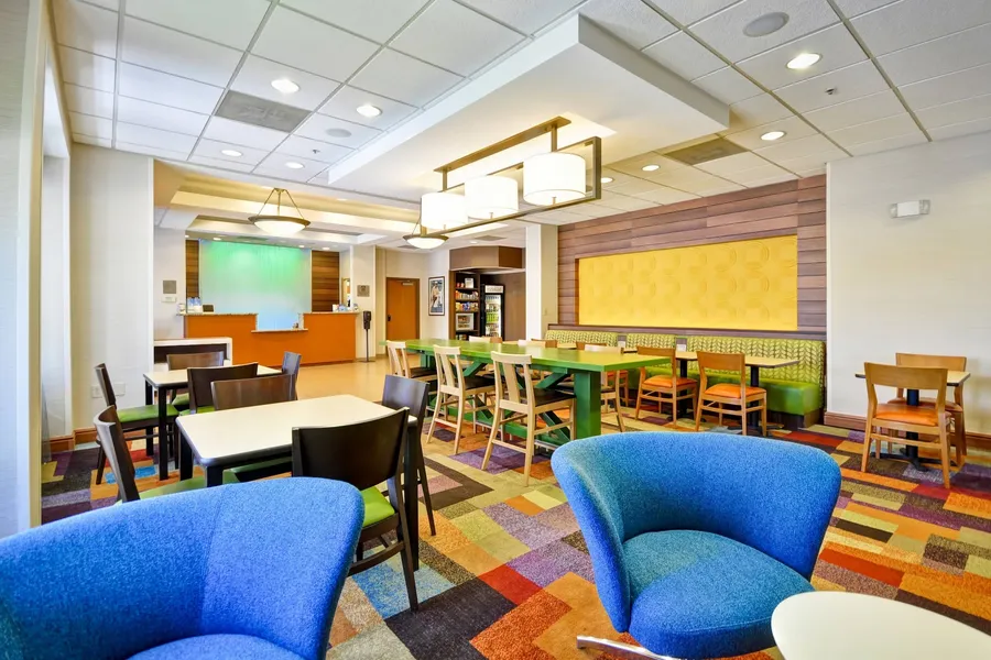 Fairfield Inn & Suites by Marriott Atlanta Vinings/Galleria hotel detail image 6