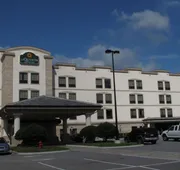 La Quinta Inn & Suites by Wyndham Port Orange / Daytona hotel detail image 3