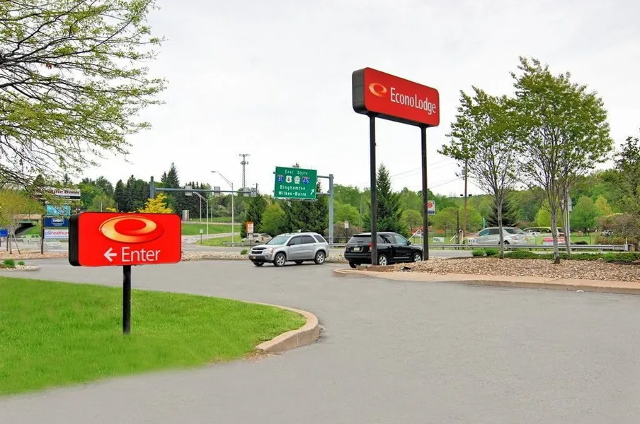 Econo Lodge Clarks Summit - Scranton hotel detail image 6