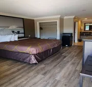 Super 8 by Wyndham Cypress Buena Park Area hotel detail image 7