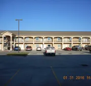 Crossroads Inn & Suites hotel detail image 5