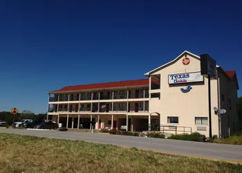 Texas Inn hotel thumbnail 3