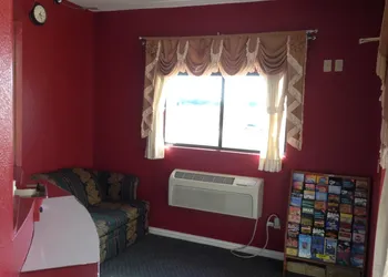 Texas Inn hotel thumbnail 5