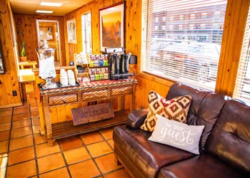 Big Horn Lodge hotel thumbnail 3
