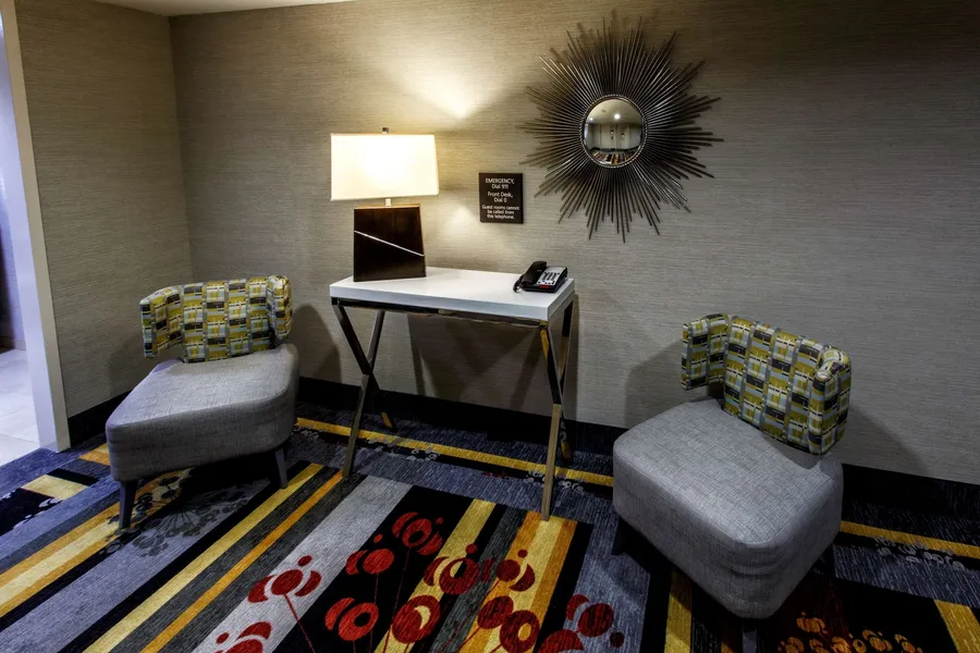 Hampton Inn & Suites Staten Island hotel detail image 2