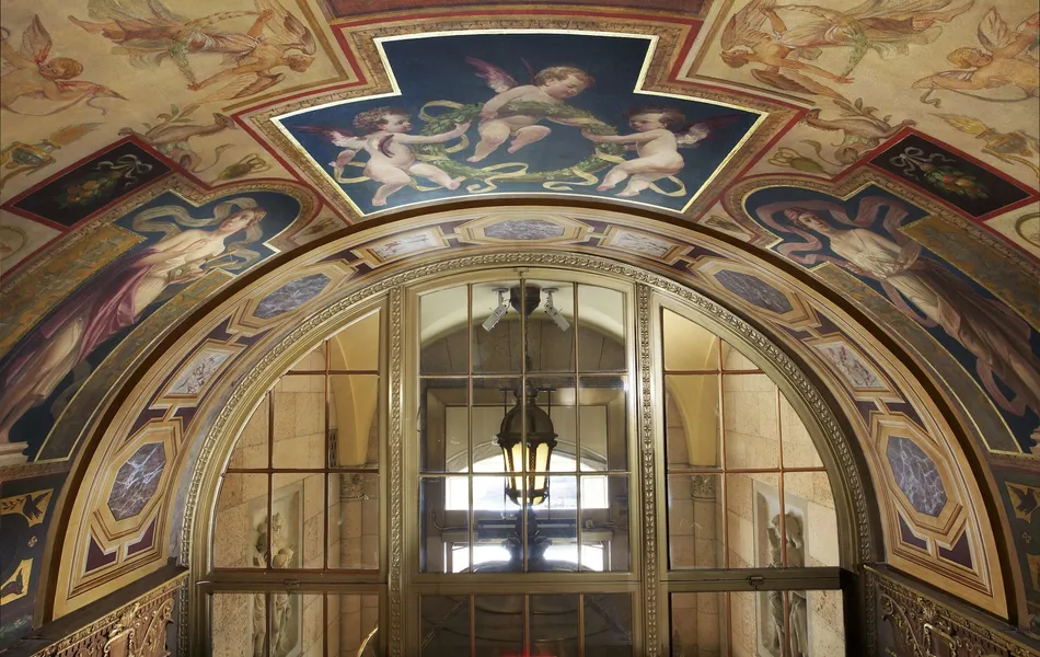 The Sherry Netherland hotel detail image 6