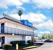 Motel 6 Pleasanton, CA hotel detail image 4