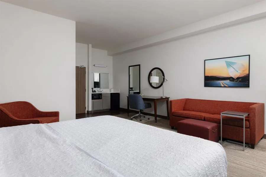 Hampton Inn & Suites Palmdale hotel detail image 6