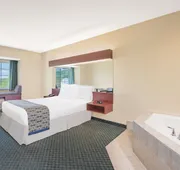 Microtel Inn & Suites by Wyndham Hamburg hotel detail image 5