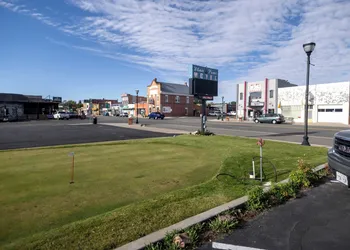 Blue Pine Motel hotel thumbnail 6