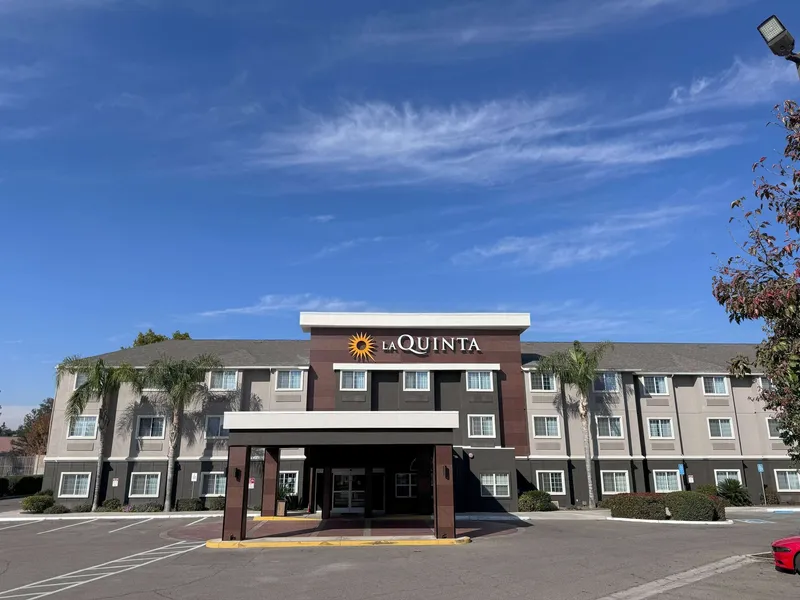 La Quinta Inn & Suites by Wyndham Tulare hotel detail image 6