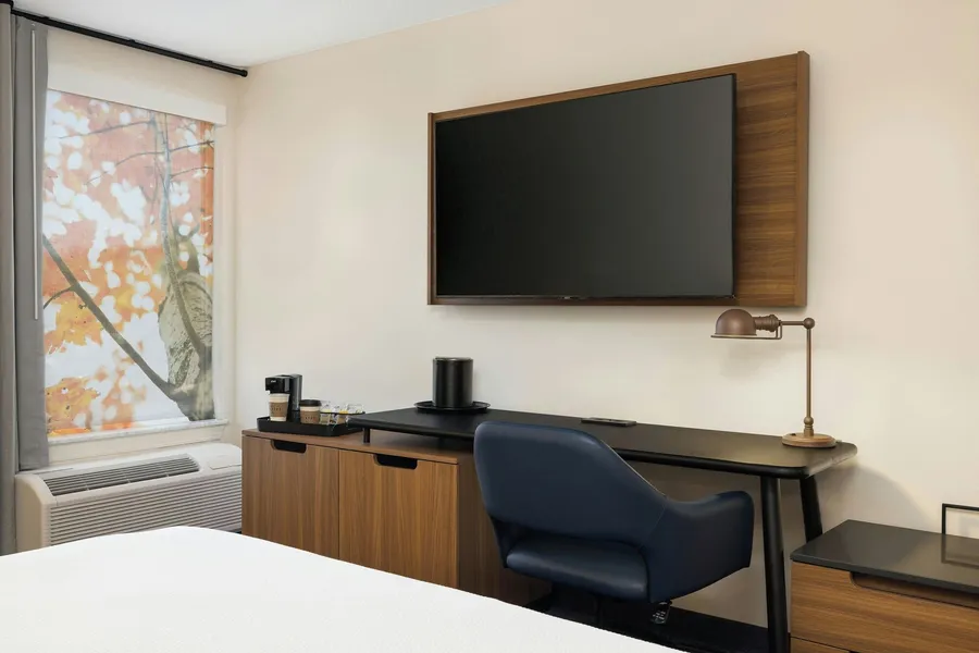 Fairfield by Marriott Inn & Suites Clinton hotel detail image 6