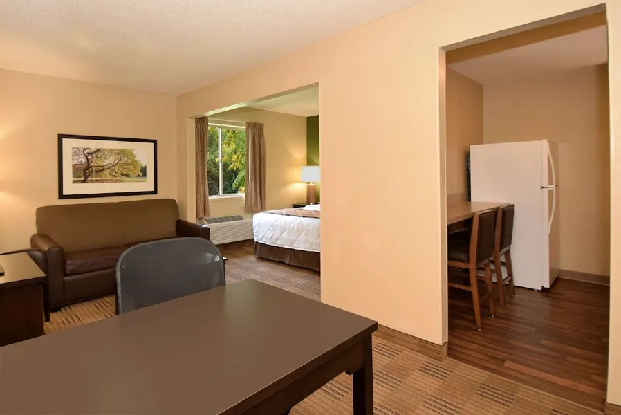 Extended Stay America Suites Philadelphia Airport Bartram Av hotel detail image 6