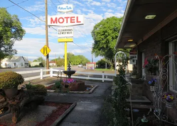 Pillow Talk Motel hotel thumbnail 4