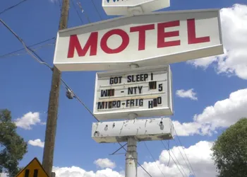 Pillow Talk Motel hotel thumbnail 5