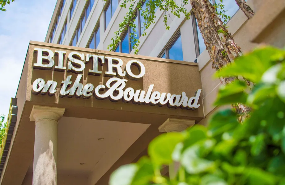 The Boulevard Inn & Bistro hotel detail image 2