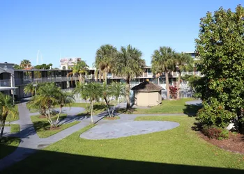Howard Johnson by Wyndham Orlando-International Drive hotel thumbnail 2