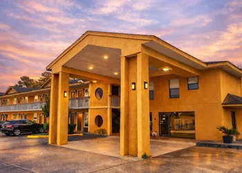 America's Best Inn hotel thumbnail 6