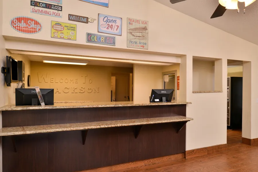 Americas Best Value Inn & Suites Jackson, MI hotel detail image 6