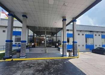 Days Inn by Wyndham Fort Wright Cincinnati Area hotel thumbnail 5