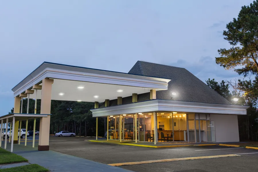 Garden Inn hotel detail image 2