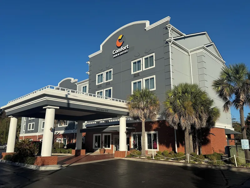 Comfort Inn & Suites North Charleston - Northwoods hotel detail image 2