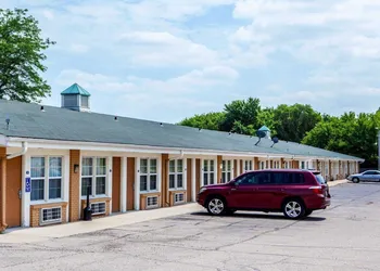 Rodeway Inn Beloit hotel thumbnail 2