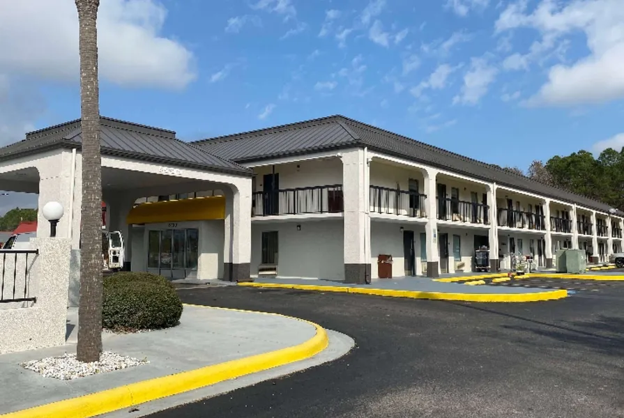 Days Inn by Wyndham Moss Point Pascagoula hotel detail image 2