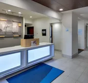 Holiday Inn Express & Suites Detroit - Farmington Hills by IHG hotel detail image 5