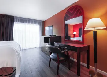 Pullman Garden Inn hotel thumbnail 4