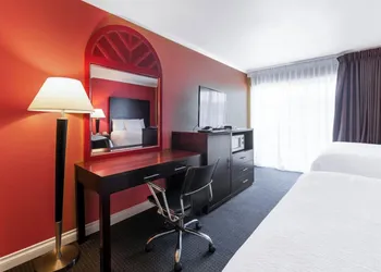 Pullman Garden Inn hotel thumbnail 6