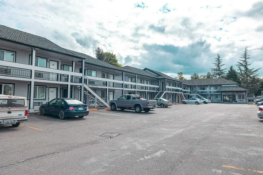 Sumner Motor Inn hotel detail image 2